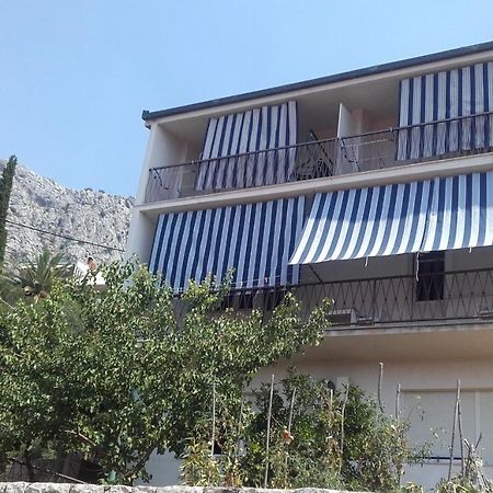 Apartments Ivka Omiš Extérieur photo